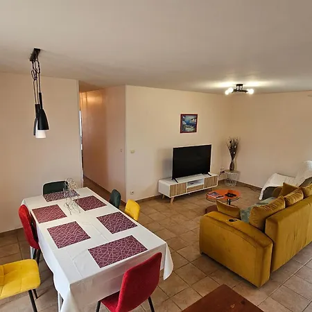Дом отдыха Maison De Plain-pied Jardin Calme - 6 Pers. - Fr-1-71-112 *