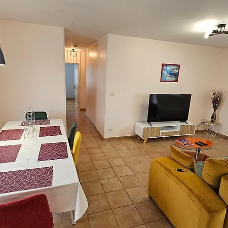 Дом отдыха Maison De Plain-pied Jardin Calme - 6 Pers. - Fr-1-71-112 Руайян