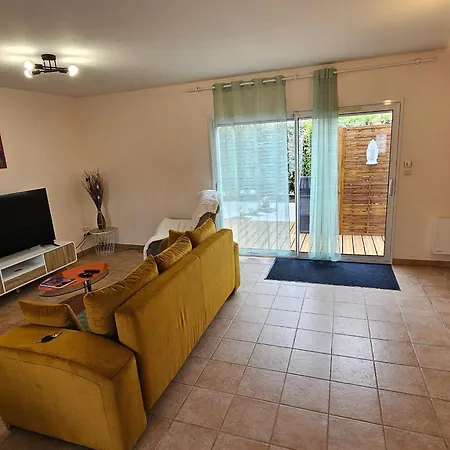 Maison De Plain-pied Jardin Calme - 6 Pers. - Fr-1-71-112 *