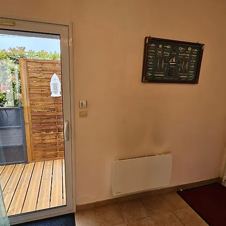 Дом отдыха Maison De Plain-pied Jardin Calme - 6 Pers. - Fr-1-71-112 Руайян