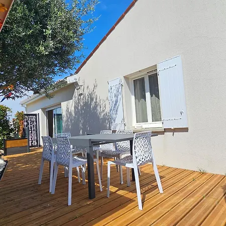 Дом отдыха Maison De Plain-pied Jardin Calme - 6 Pers. - Fr-1-71-112 *